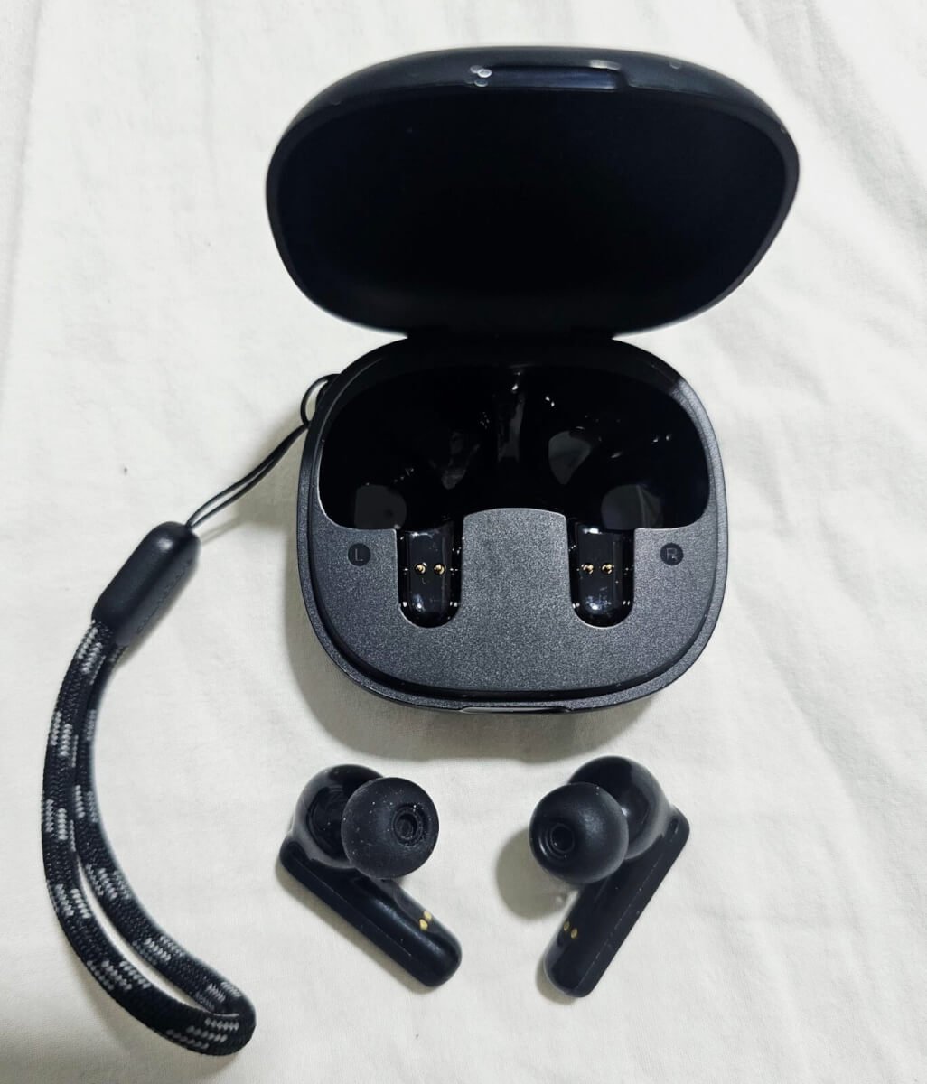 Soundcore R50i review wireless earbuds and charging case