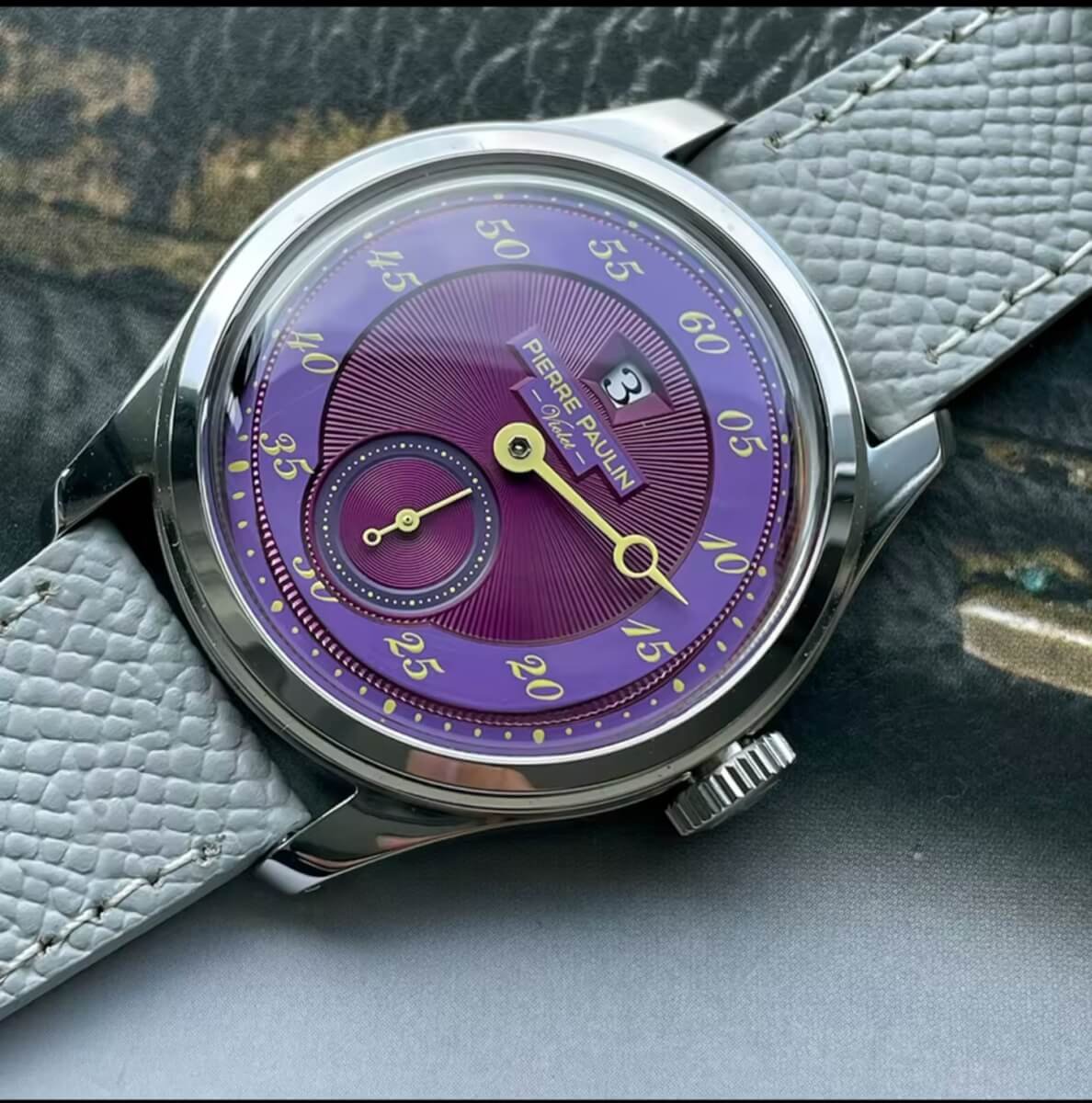 Pierre Paulin dial detail